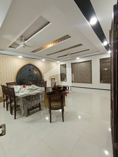 Outclass Separate entrance Portion available for rent 700 yards 5 bed dd