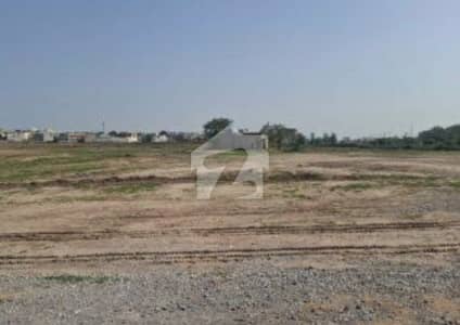 A Prime Location Residential Plot Of 4 Kanal In Rs. 45000000