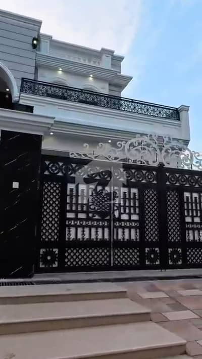 Luxury 1 Kanal House for Sale | Double Story | Elegant Finishing Luxury 1 Kanal House for Sale | Double Story | Elegant Finishing