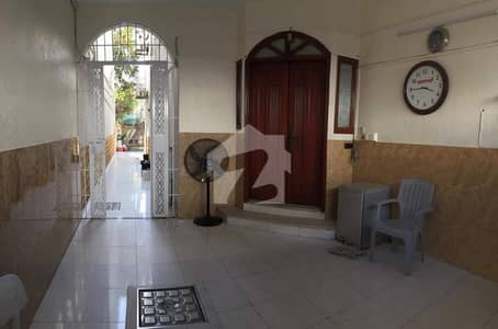 Prime 400 Sq. Yds Independent House For Sale In Block 8, Clifton 4 Bed DD