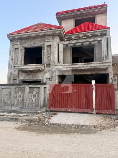 New City Phase 2 Wah Can'T Q Block 7M Triple Storey Gray Stacher Third Story One Bad Attach Washroom Spanish House A+ Material Use Top Location House