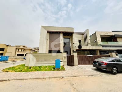 Modern Designer Croner 20 Marla Semi Furnished House For Sale
