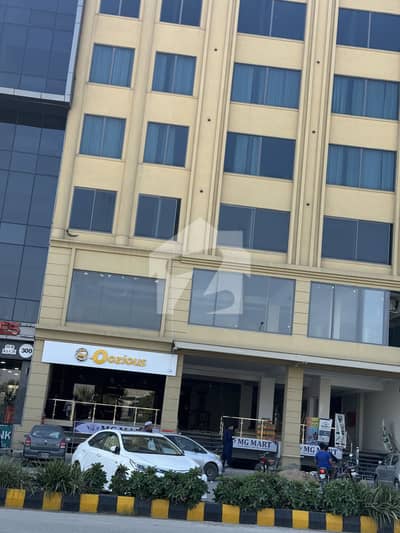بلیو ایریا اسلام آباد میں 2 مرلہ Studio دکان 4.5 کروڑ میں برائے فروخت۔