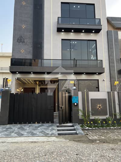 5 marla beautiful house for sale in central park housing society lahore