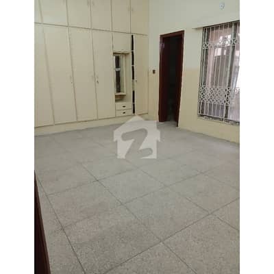 5 Beds Attached Baths