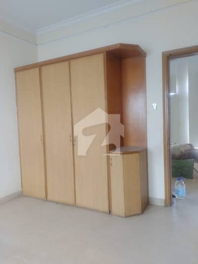 ڈی ایچ اے فیز 7 ڈی ایچ اے ڈیفینس,کراچی میں 6 کمروں کا 1 کنال مکان 16.5 کروڑ میں برائے فروخت۔