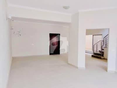 3Bed DDL 200sq yd Villa FOR SALE. Top Heighted Location near. Murree Point BTK (Hill View)