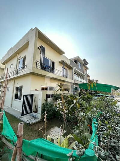 D-12 1000 Square Feet House Up For Sale