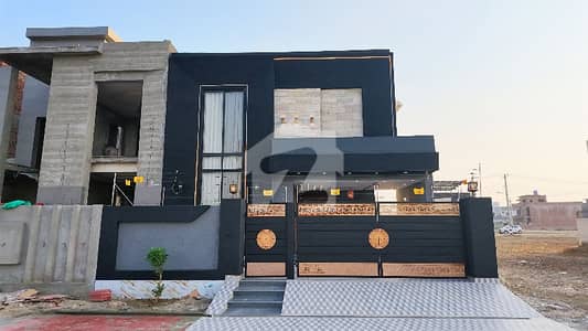 10 Marla Brand New 1.5 Storey House Available For Sale 10 Marla Brand New 1.5 Storey House Available For Sale