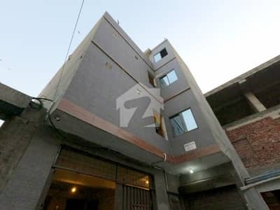 Highly-coveted 200 Square Feet Flat Is Available In Kacha Jail Road Mozang For rent Highly-coveted 200 Square Feet Flat Is Available In Kacha Jail Road Mozang For rent