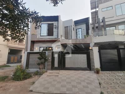 5.8 Marla Corner Triple Sided Road Park-Facing House Available For Sale