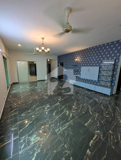 Park-Facing 12 Marla 4-Bedroom Apartment For Sale In Askari 11 (Sector B) Park-Facing 12 Marla 4-Bedroom Apartment For Sale In Askari 11 (Sector B)