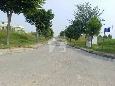 South Facing plot For Sale Heighted Near The park Mosque, Market School Walking Distance Water Filtration Top City 1 Islamabad South Facing plot For Sale Heighted Near The park Mosque, Market School Walking Distance Water Filtration Top City 1 Islamabad