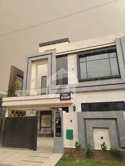 10 Marla Residential House For Sale In Hussain Block, Nearby Commercail Market, School, Mosuqe and Health Car Canter 10 Marla Residential House For Sale In Hussain Block, Nearby Commercail Market, School, Mosuqe and Health Car Canter