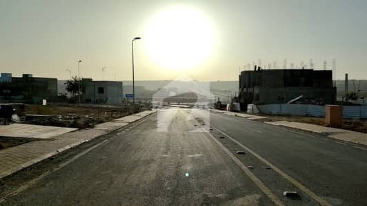 272sq yd Plots Available at TOP HEIGHTED location of Bahria Town, Close to GOLF. Investor Rates
