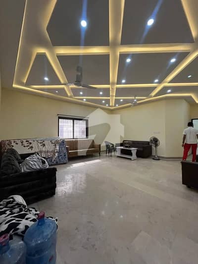 DHA LIKE NEW UPPER PORTION FOR RENT
