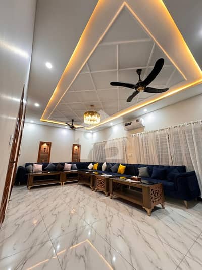 LUXURY PRIME LOCATION FURNISHED HOUSE FOR SALE PRIME LOCATION NEAR TO MARKAZ MASJID PARK