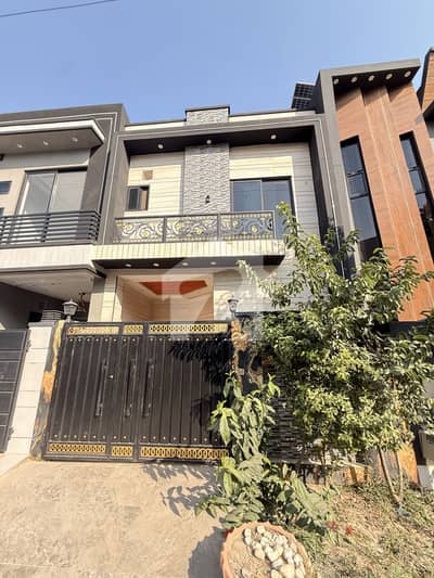 3 marla brand new house main boulevard for sale
