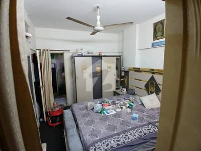 گلشن اقبال - بلاک 13-ڈی2 گلشنِ اقبال,گلشنِ اقبال ٹاؤن,کراچی میں 2 کمروں کا 4 مرلہ فلیٹ 1.2 کروڑ میں برائے فروخت۔
