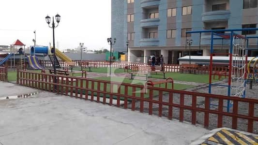 نعمان ریزیڈینشیا سکیم 33,کراچی میں 3 کمروں کا 7 مرلہ فلیٹ 1.6 کروڑ میں برائے فروخت۔ نعمان ریزیڈینشیا سکیم 33,کراچی میں 3 کمروں کا 7 مرلہ فلیٹ 1.6 کروڑ میں برائے فروخت۔