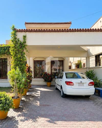 Distinguished 682 Sq. Yards Residence In DHA Phase 5