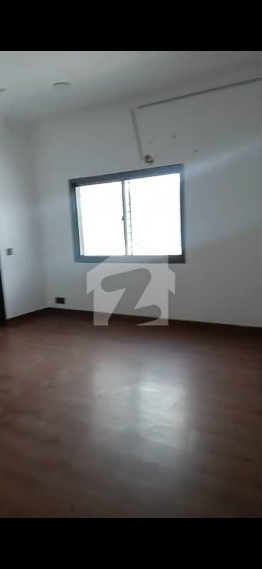 200yrd 5bd dd with basement town house 1reserved car parking pechs block 6 near shahrahe faisal for silent comercial Rent demand 6lac 200yrd 5bd dd with basement town house 1reserved car parking pechs block 6 near shahrahe faisal for silent comercial Rent demand 6lac