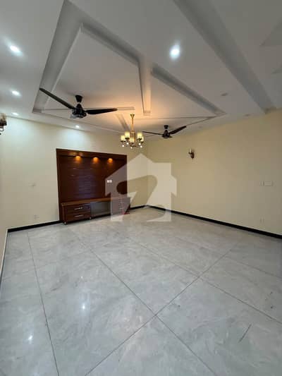 14 Marla Upper Portion Available For Rent In G-13/3