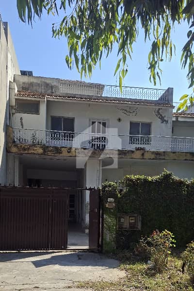 A Distinguished Address | 40x80 Property on Main Kurram Road, G-9/1