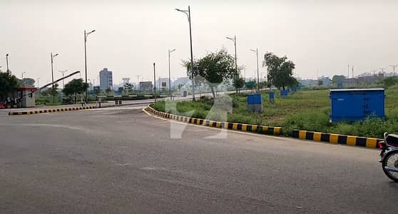 DHA PHASE 9 TOWN BLOCK-A HOT LOCATION ONE CALL DEAL DONE PAPERS AVAILABLE