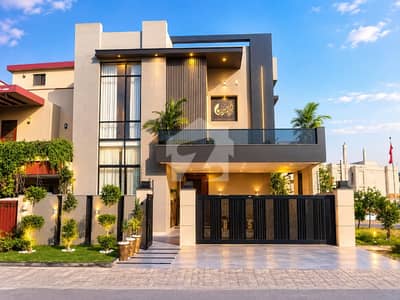 بحریہ ٹاؤن فیز 8 بحریہ ٹاؤن راولپنڈی,راولپنڈی میں 6 کمروں کا 10 مرلہ مکان 5.95 کروڑ میں برائے فروخت۔ بحریہ ٹاؤن فیز 8 بحریہ ٹاؤن راولپنڈی,راولپنڈی میں 6 کمروں کا 10 مرلہ مکان 5.95 کروڑ میں برائے فروخت۔