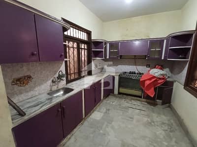 ONE UNIT HOUSE 4 BED D/D SEPRATE CAR PARKING