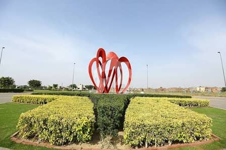 الرحمت ہاؤسنگ پیکو روڈ,لاہور میں 4 مرلہ کمرشل پلاٹ 1.2 کروڑ میں برائے فروخت۔