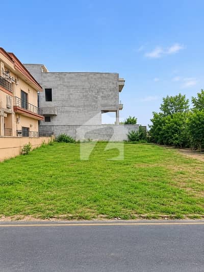 10 m plot for sale 10 m plot for sale