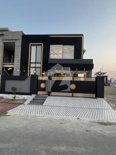 10 Marla Beautiful House For Sale In Central Park Housing Society Lahore
