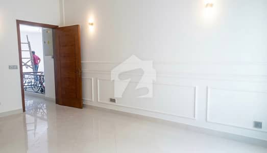 Elegant Desiner House Available For Rent 500 SqYd 5 bedrooms DD