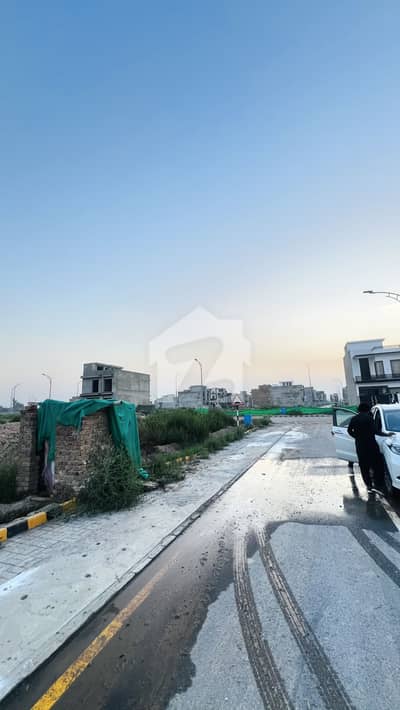 5 Marla Best Location Plot Available For Sale
