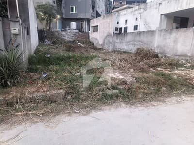 سوان گارڈن - بلاک آئی سوان گارڈن,اسلام آباد میں 10 مرلہ رہائشی پلاٹ 1.25 کروڑ میں برائے فروخت۔ سوان گارڈن - بلاک آئی سوان گارڈن,اسلام آباد میں 10 مرلہ رہائشی پلاٹ 1.25 کروڑ میں برائے فروخت۔