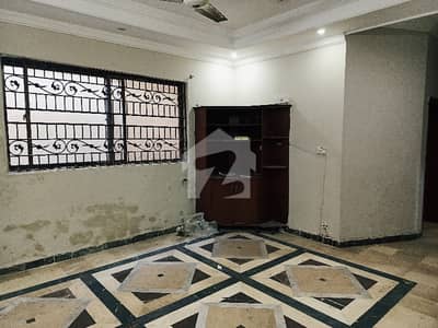 گلشن آباد راولپنڈی میں 2 کمروں کا 10 مرلہ زیریں پورشن 40.0 ہزار میں کرایہ پر دستیاب ہے۔ گلشن آباد راولپنڈی میں 2 کمروں کا 10 مرلہ زیریں پورشن 40.0 ہزار میں کرایہ پر دستیاب ہے۔