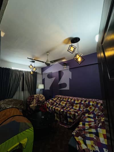 Ideal Flat For sale In Pak Colony
