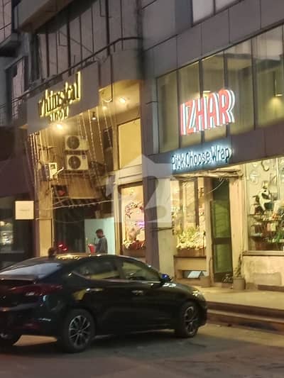 Phase 3 Y block 4 Marla 2nd floor For Rent Near Rina's kitchen , facing Commercial parking