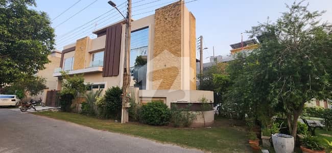 ڈی ایچ اے 11 رہبر لاہور میں 5 کمروں کا 7 مرلہ مکان 2.8 کروڑ میں برائے فروخت۔ ڈی ایچ اے 11 رہبر لاہور میں 5 کمروں کا 7 مرلہ مکان 2.8 کروڑ میں برائے فروخت۔