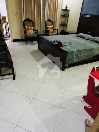G11/2 full house available for 4 bed 5 bath