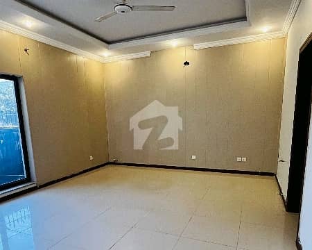 14 Marla House In Stunning G-13 Is Available For sale 14 Marla House In Stunning G-13 Is Available For sale
