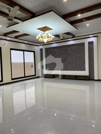 Ready to move 272sq yd 5Bedroom DDL Luxury Villa FOR SALE. Only 3km from Main Entrance of BTK. Near MIDWAY Commercial, Parks, Masjid and Gallery.