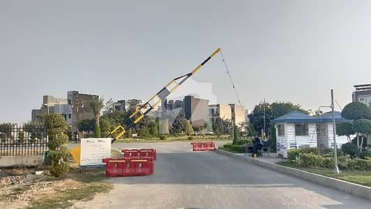 یونین ٹاؤن عبدالستار ایدھی روڈ,لاہور میں 6 مرلہ کمرشل پلاٹ 5.95 کروڑ میں برائے فروخت۔ یونین ٹاؤن عبدالستار ایدھی روڈ,لاہور میں 6 مرلہ کمرشل پلاٹ 5.95 کروڑ میں برائے فروخت۔