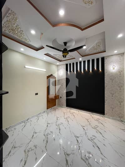 Prime Location 10 Marla House In Gulshan-E-Ravi - Block C Is Best Option