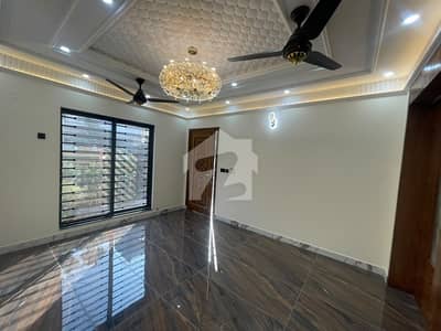 Get Your Hands On Prime Location House In Lahore Best Area