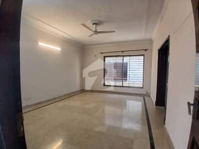 G14/4 50x90 Upper Portion Available For Rent