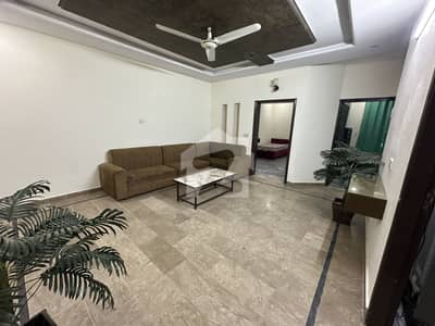 DC colony 3 bedrooms flat for rent in Mansura block near school
