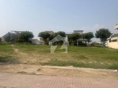 "4 Kanal Farmhouse For Sale In E Block, Gulberg Greens Islamabad